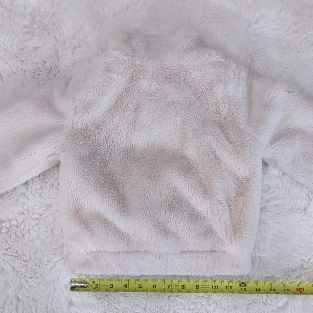 NIKE Cream and Black Fuzzy Jacket - Picture 16 of 16